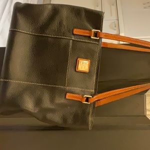 Classic Downey and Bourke black purse
